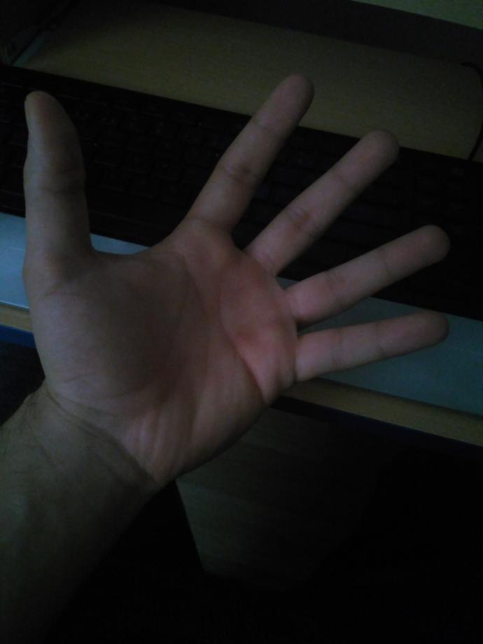 Elleri ve parmakları güzel olan erkek, her zaman bir adım önde midir?