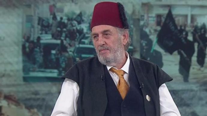 Kadir Mısıroğlu zamanında neden vatandaşlıktan çıkarıldı vatandaşlıktan çıkarılma sebebi nedir?