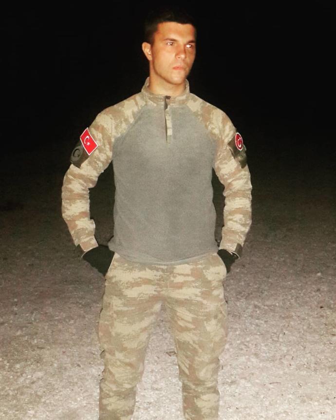 Bedelli askerlikte sınır 25 yaş 15 bin TL. Bedelli yapan biriyle kızlar evlenir mi?