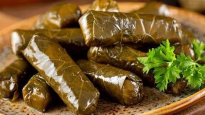 Yaprak sarması mı yoksa lahana sarması mı tercih edersiniz?