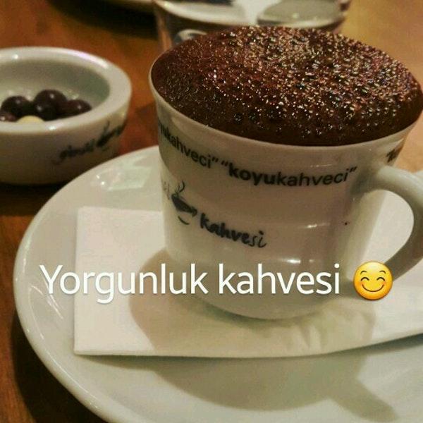 Hani yorgunluk kahvesi diye bir kahve vardir ya 😂Sizin yorgunluğunuzu atan içecek nedir?😀?