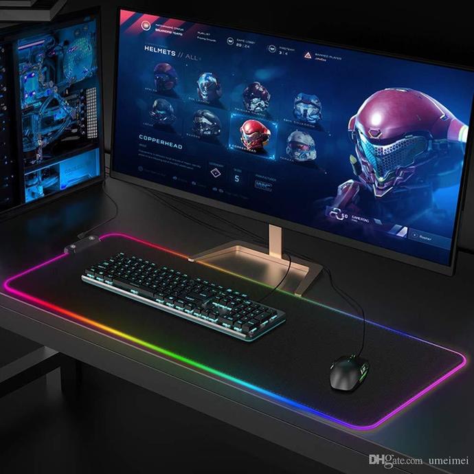 Klavye ve mousen sabit ve sağlam durabilmesi için bir mouse pad her zaman şart.