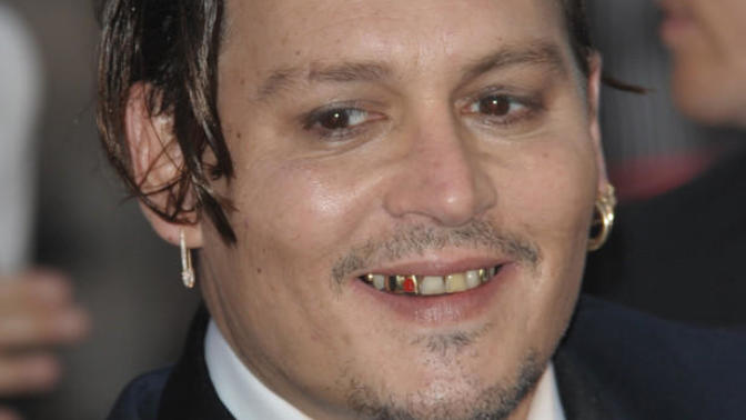 Johnny depp in dişleri hakkında?