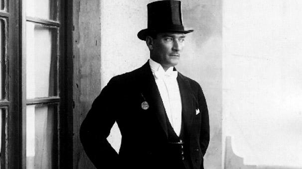 Atatürk mü daha karizmatik bir lider Tayyip Erdoğan mı?