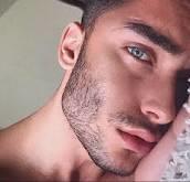 babyface bir erkek mi yoksa sakallı karizmatik bir bey mi? 😄