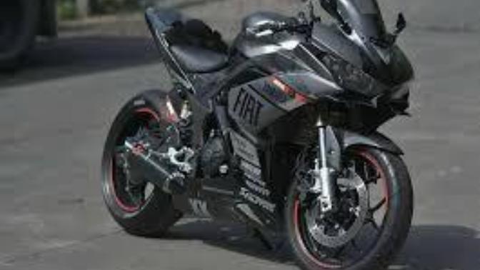 Yamaha r25 Nasıl gözüküyor :) ?