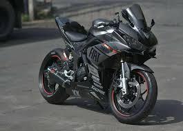 Kızlar, Yarış Motoru severmisiniz? Yamaha R25 Nasıl Resim Altta :) <3 ?