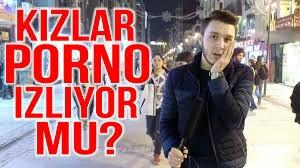 Bu adamı seven veya sevmeyen var mı?
