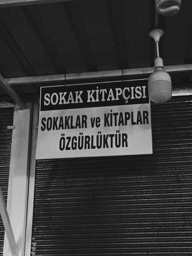 Kitap okumak özgürlük müdür?