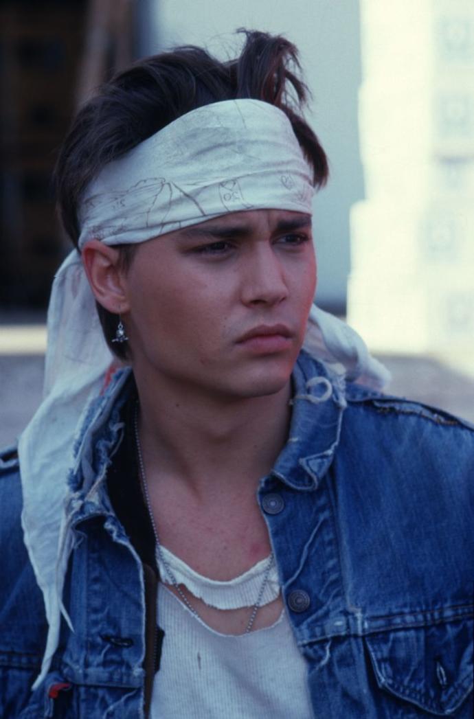 Sizce johnny depp in bu hali çok mu yakışıklı?