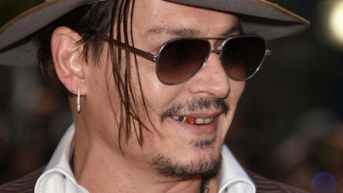 Johnny Depp in dişleri ne kadardır?