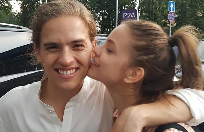 Barbara Palvin ile Dylan Sprouse birbirlerine yakışıyorlar mı?