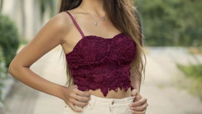 Hande Erçel mi daha çekici Selena Gomez mi?