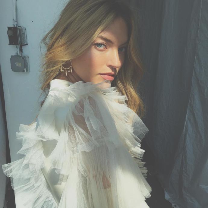 Martha Hunt sizce güzel mi?