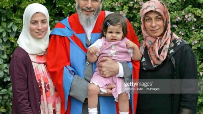 İslamiyet batıdan gelse müslüman olacaktınız. Mesele İslam olunca bazıları neden bu kadar karaktersiz oluyorlar?