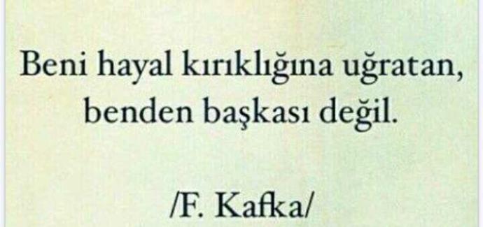 En sevdiğiniz sözü evinizin duvarına çerçeveletip asacak olsanız bu çerçevede ne yazardı?
