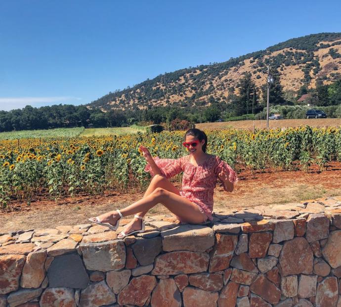 Sara Sampaio sizce güzel mi?