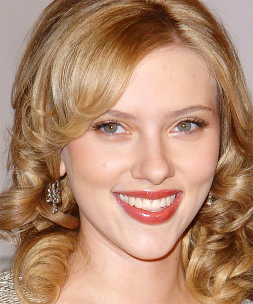 Debby Ryan, Scarlett Johansson gibi ünlüler 60 kiloya yakın fizikleri ile nasıl benden daha zayıf gözükebiliyor?