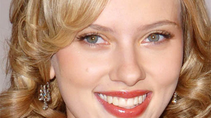Debby Ryan, Scarlett Johansson gibi ünlüler 60 kiloya yakın fizikleri ile nasıl benden daha zayıf gözükebiliyor?