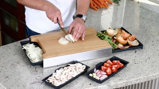 Yemek yaparken et ve sebzeler için aynı kesme tahtası mi kullanıyorsunuz, yoksa iki ayrı tahta mı?