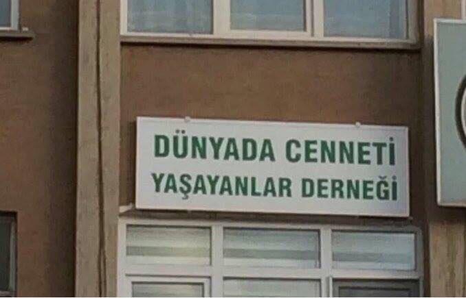 Dünyada Cenneti Yaşayanlar Derneği'ne üye olsam mutluluğu yakalar mıyım?
