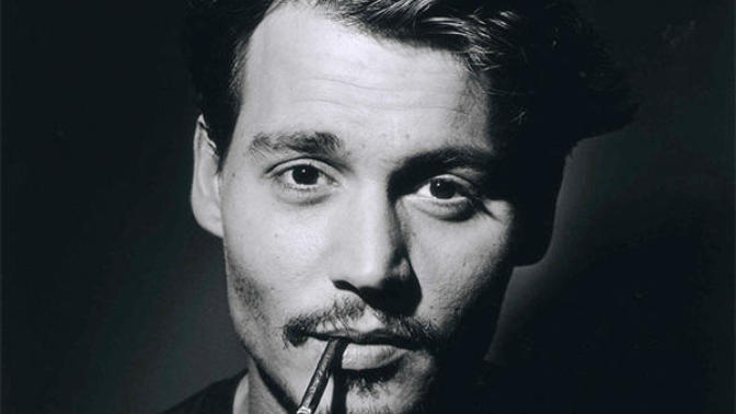Johnny Depp’in gencligine bakin dunyanin en yakisikli erkegi degil mi sizce?