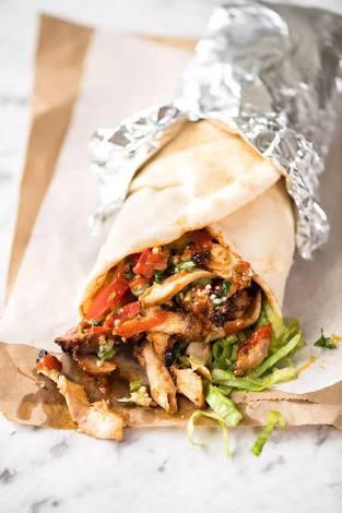 Kıymalı pide mi yoksa döner dürüm mü?