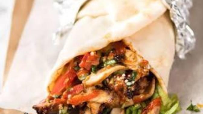 Kıymalı pide mi yoksa döner dürüm mü?
