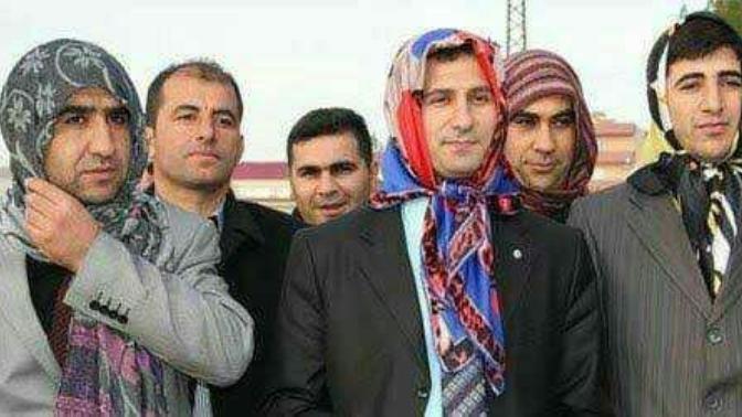 Sizce erkekler başörtüsü takmaĺı mi arkadaşlar?