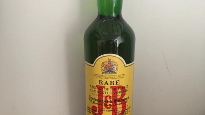 Elimde j&b 100 lük ve johnnie walker red label 50 bulunmakta nerden satabilirim?