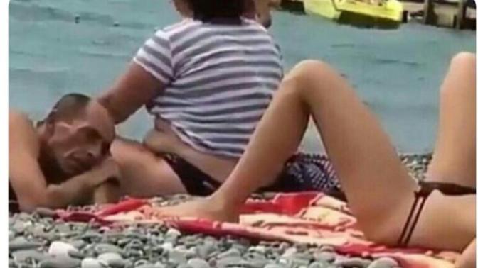 Kızlar denize giderken ne giyiyorsunuz?