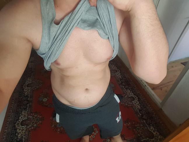 Dünyanın en seksi ateş parçası olan erkek modeli sizce hangisi?