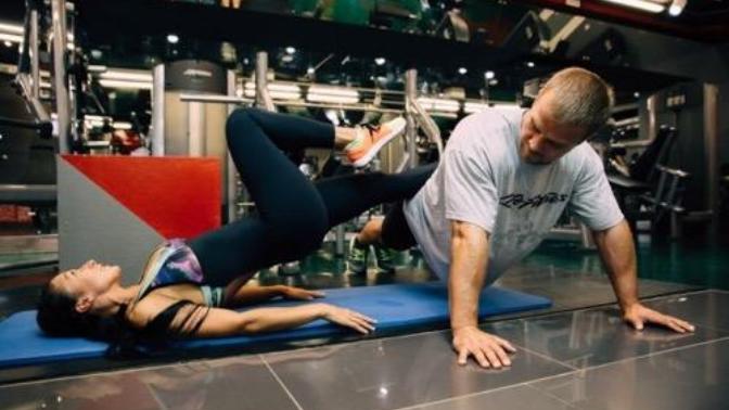 Sevgilinizin sizle birlikte spor salonuna gelmesini ister miydiniz?