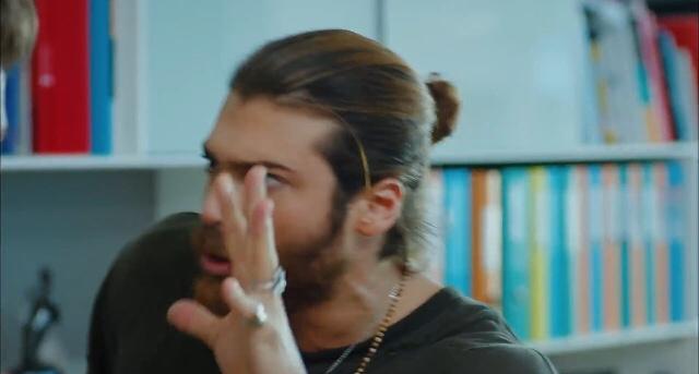 Can Yaman’ın Erkenci kuş’daki oyunculuğunu ve tarzını beyeniyor musunuz?