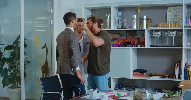 Can Yaman’ın Erkenci kuş’daki oyunculuğunu ve tarzını beyeniyor musunuz?