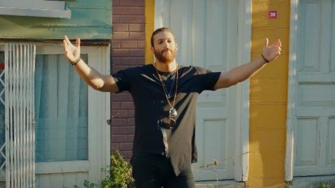 Can Yaman’ın Erkenci kuş’daki oyunculuğunu ve tarzını beyeniyor musunuz?