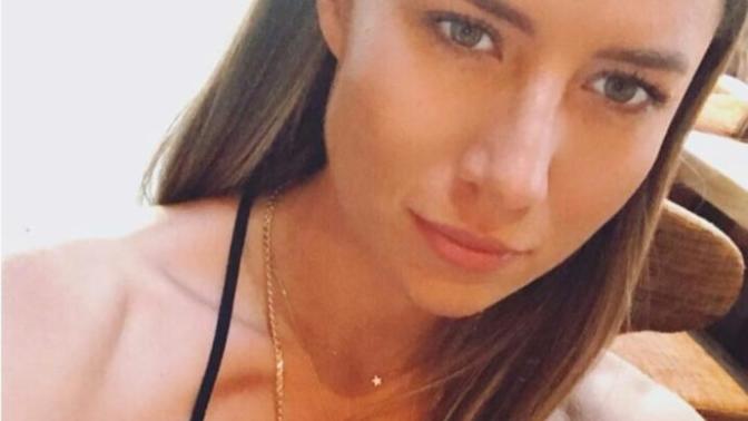 Sizce de Burcu Tandoğan, Çok Güzel Değil Mi?