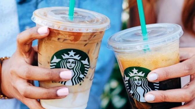 Elinde Starbucks kahvesiyle dolaşan karşı cins, istediğini daha mı kolay tavlar?
