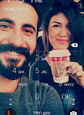 Telefonunun ekranına sevgilisinin fotoğrafını koyan kişi ağır ergen midir, yoksa çok mu seviyordur?