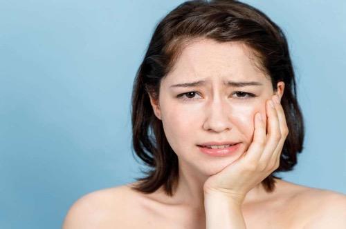 Gece başlayan diş ağrılarınız oluyor mu?