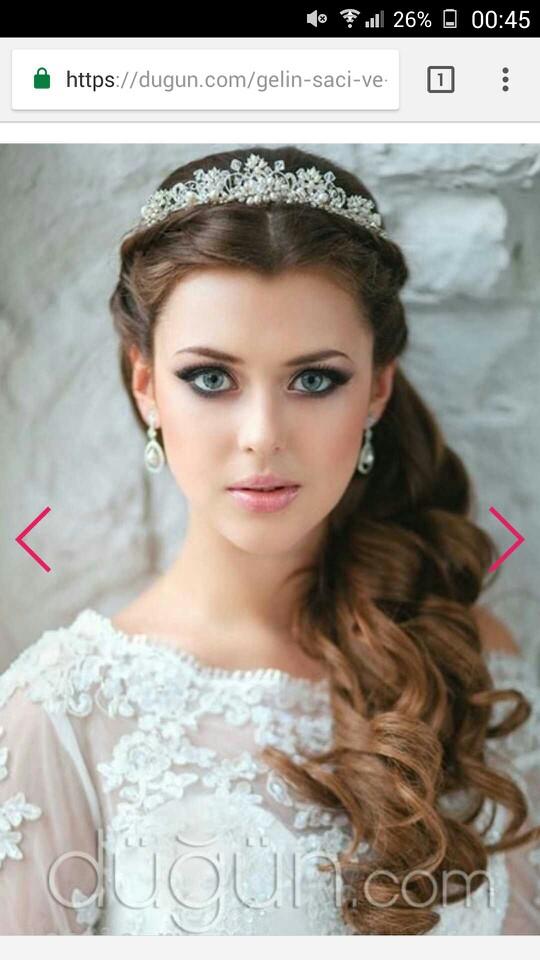 Düğün için hangi saç modelini önerirsiniz?