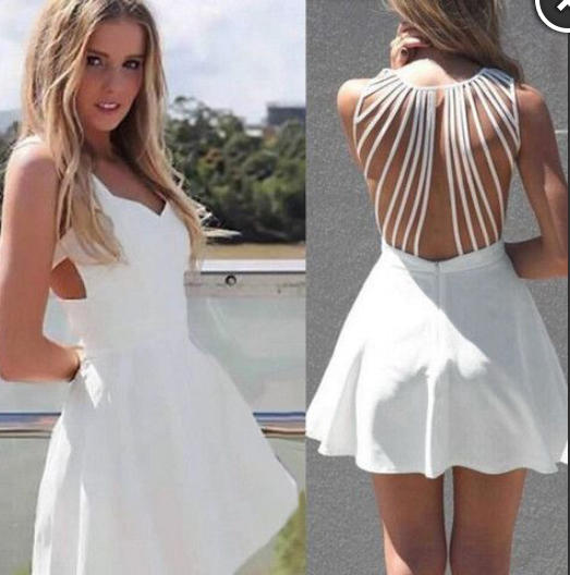 Sırt dekolteli elbiseler nasıl 👗?