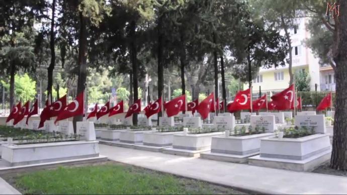 ARKADAŞLAR SEVGİLİM KÜRT ERKEĞİ?