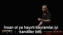 Bayram gelir ellere, sevgi verir dillere, ver öpeyim elini, elin girsin g...😂 Siz kimin elini öpeceksiniz?