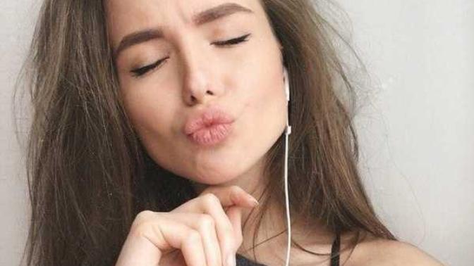 Çok seksi ve çok güzel bir kızla nasıl sevgili olunabilir?