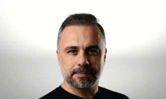 Oğuz Kömürlü